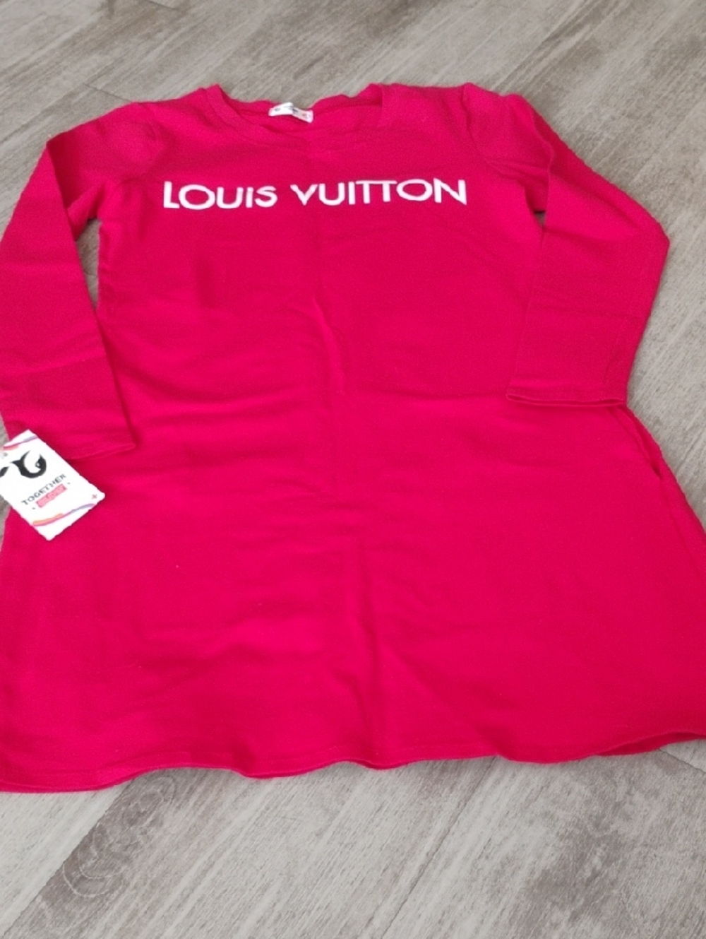 Bright Red Curved Long Sleeve Logo Tshirt Dressw/Pockets🆕✨🍒
